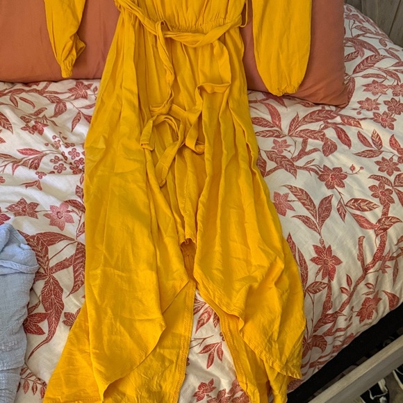Yellow Off-Shoulder Dress - Picture 2 of 5